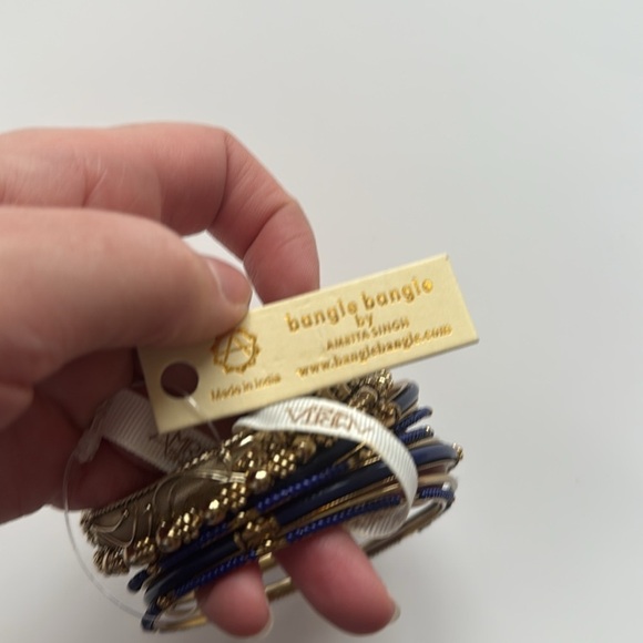 NWT bangle bangle by Amrita Singh Gold and Blue Bangle Set
3002 - Picture 5 of 7